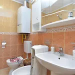 2207 Pula