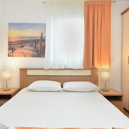 Διαμέρισμα 2207 *